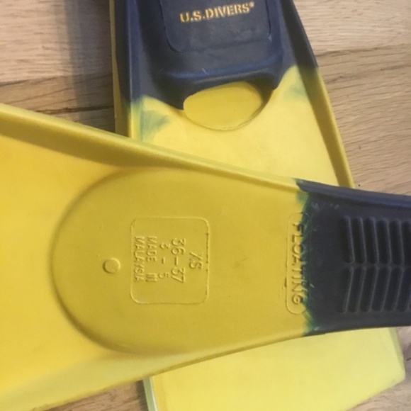 US Divers Yellow and Blue Long Floating Fins US XS 3 4 5  KIDS 3-5 - Picture 4 of 6